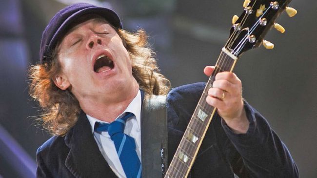 AC/DC Angus Young'un Gitar Tonunun Arkasındaki Sırlar 3